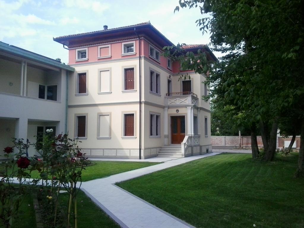 Villa Delle Rose Портогруаро Экстерьер фото